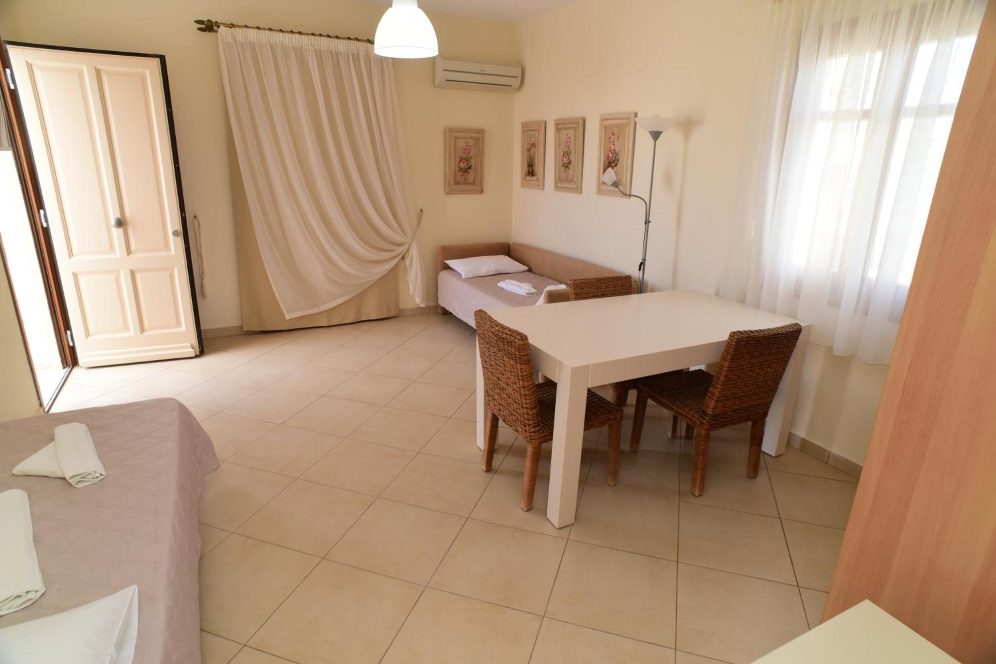 Margaritari Hotel Agia Anna  エクステリア 写真