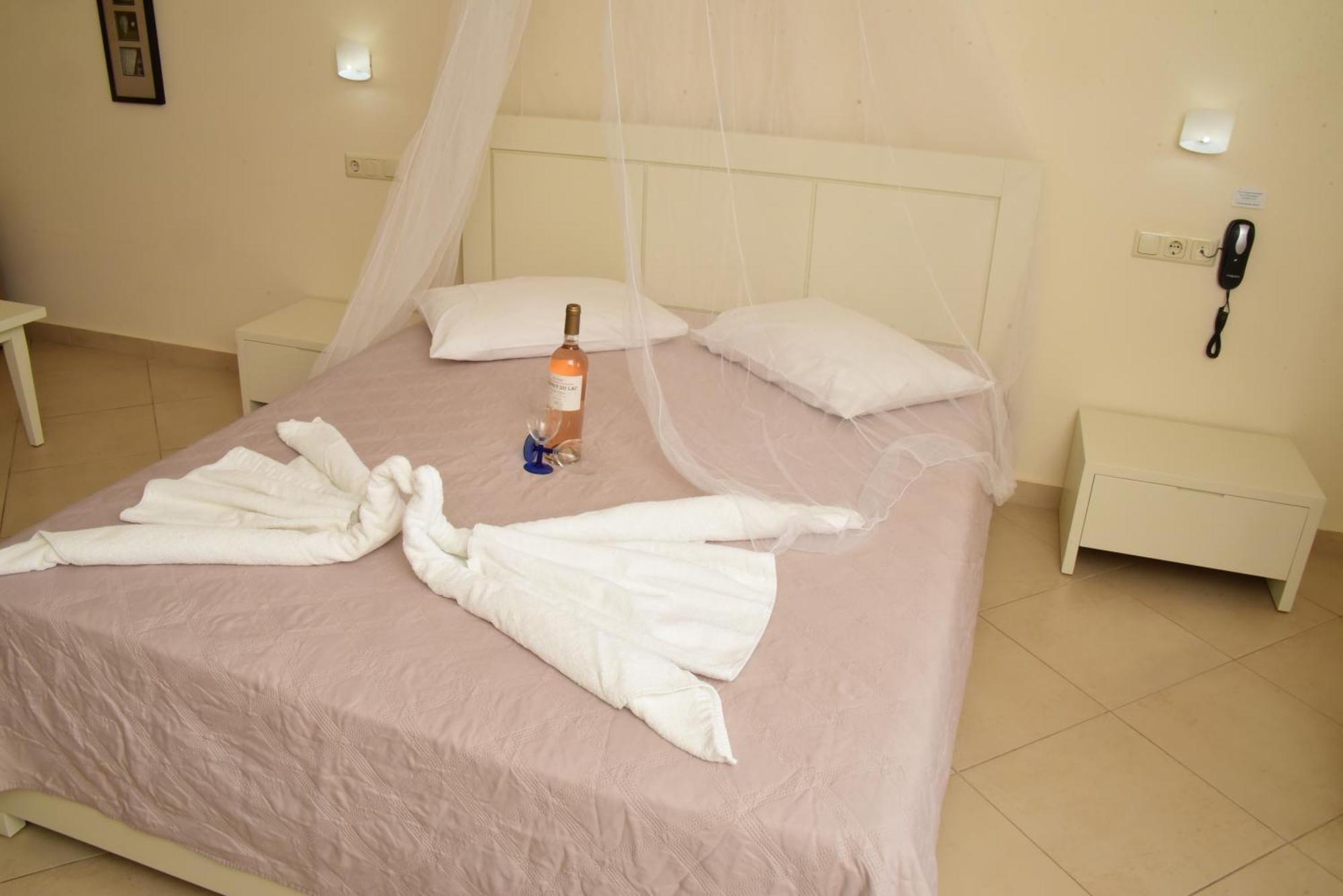 Margaritari Hotel Agia Anna  エクステリア 写真